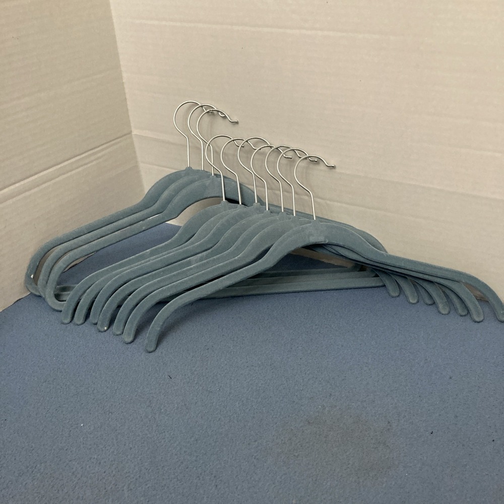 Joy Mangano "Joy" Huggable Hangers in Light Blue w/Silver Hooks - Set of 10